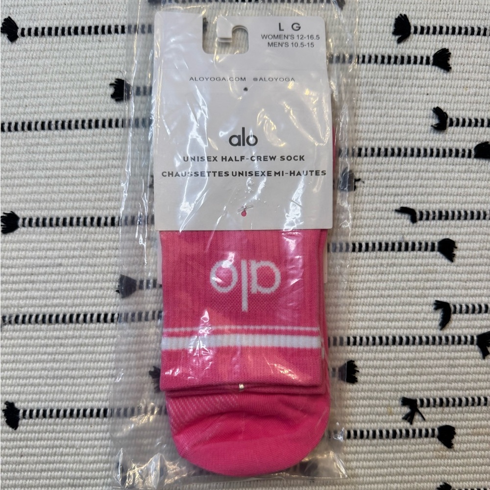 🆕 ALO Unisex Half Crew Socks – New in Package | Premium Athletic Fit